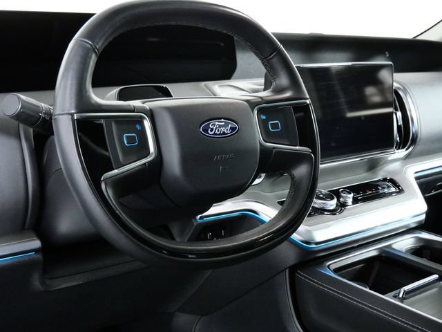 Certified 2025 Ford Expedition Platinum AWD/4WD image 20