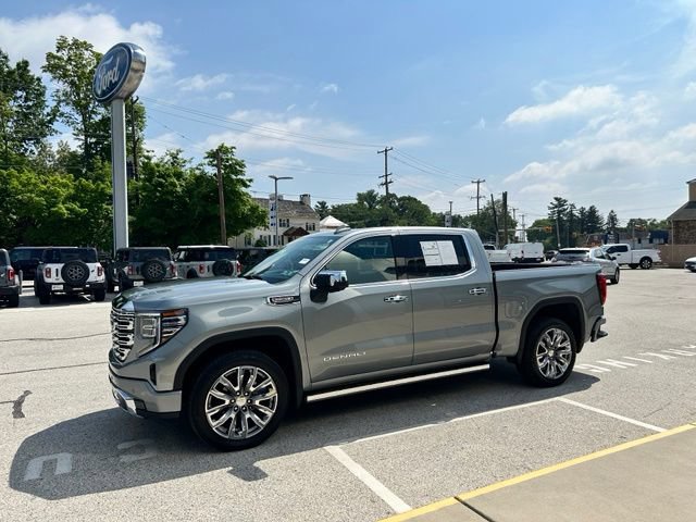 Used 2025 GMC Sierra 1500 Denali w/ Denali Reserve Package AWD/4WD image 10