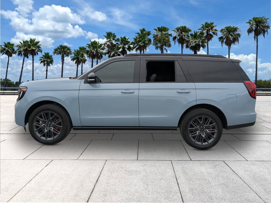 Certified 2025 Ford Expedition Platinum w/ Stealth Performance Package AWD/4WD image 4