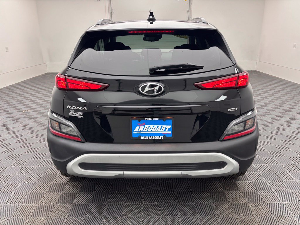 Used 2023 Hyundai Kona SEL w/ Cargo Package AWD/4WD image 9