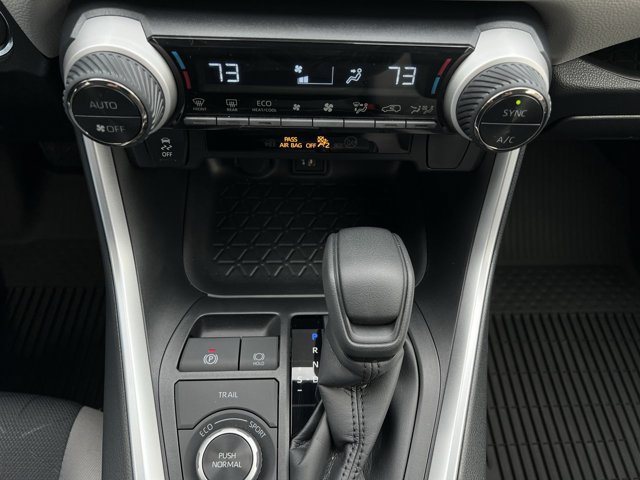 Used 2025 Toyota RAV4 XLE AWD/4WD image 20