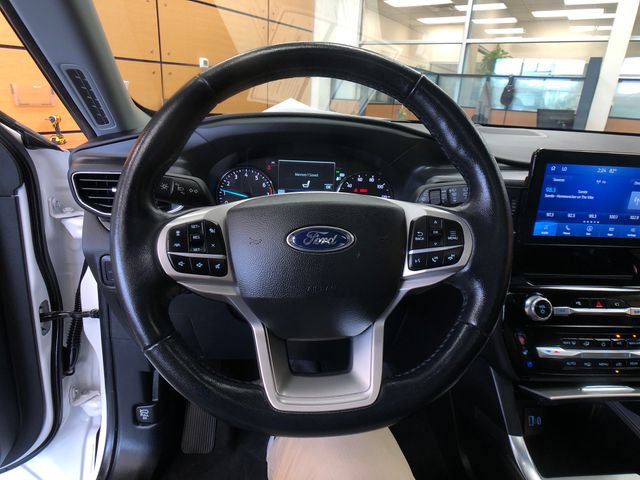 Certified 2022 Ford Explorer Limited w/ Equipment Group 301A AWD/4WD image 13