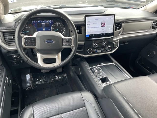 Certified 2022 Ford Expedition XLT RWD image 7