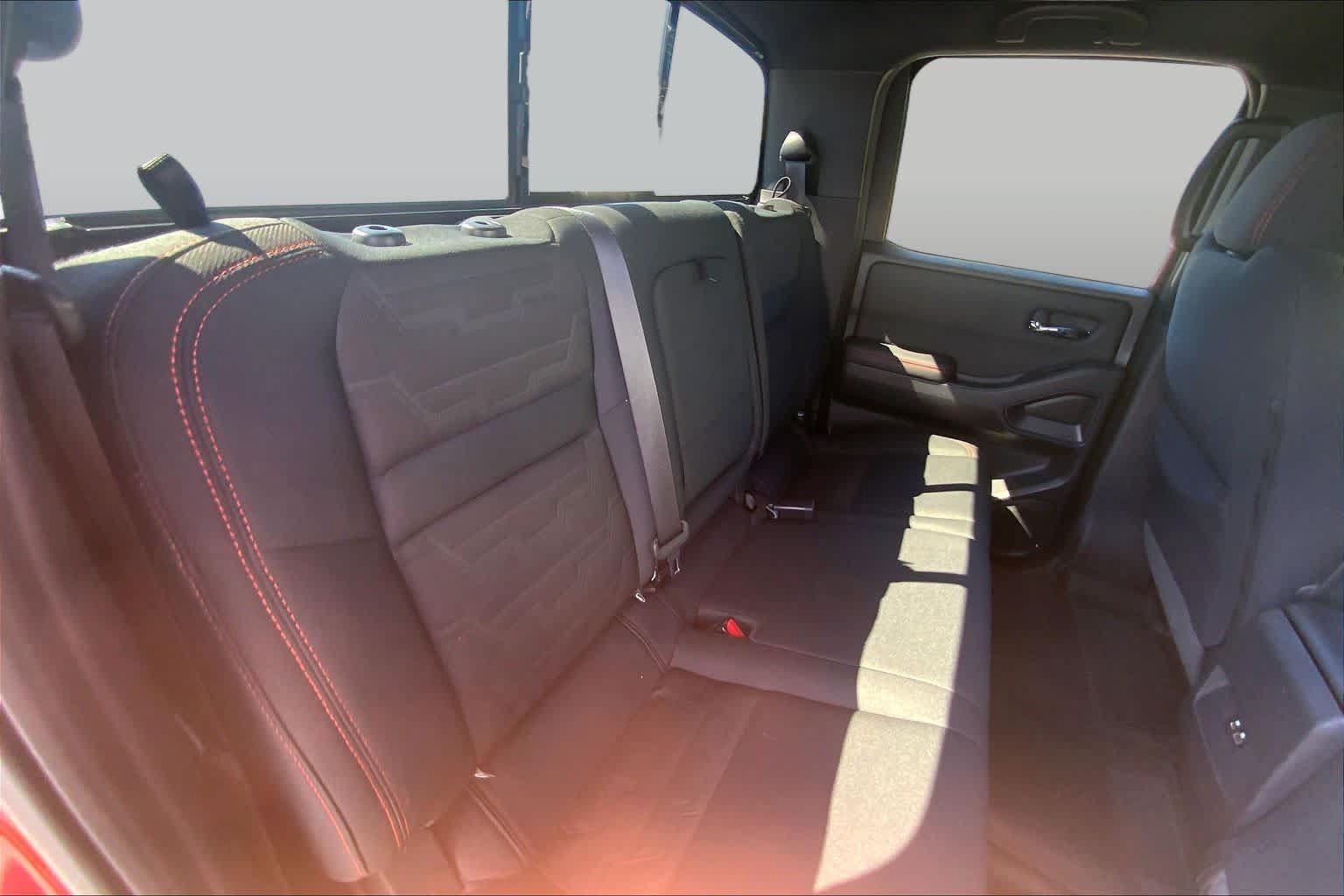 Used 2022 Nissan Frontier PRO-4X w/ Off-Road Protection Package AWD/4WD image 20
