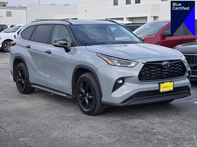 Used 2024 Toyota Highlander XLE image 1