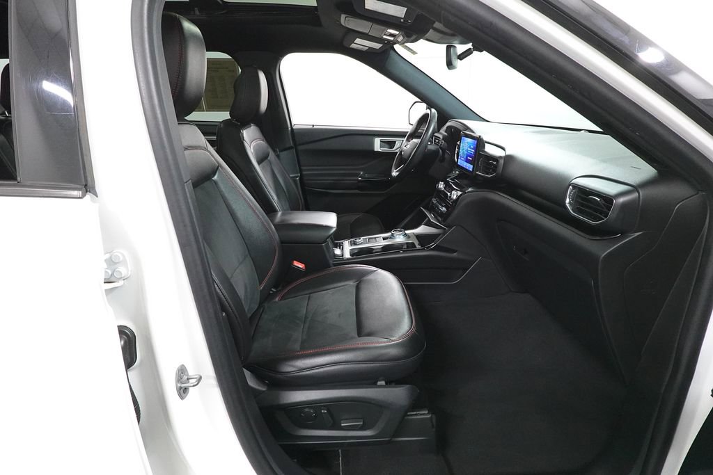Certified 2022 Ford Explorer ST-Line image 33