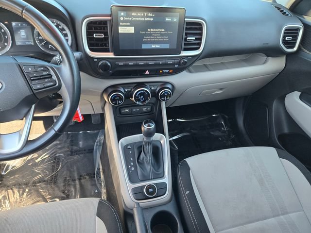 Used 2022 Hyundai Venue SEL FWD image 17