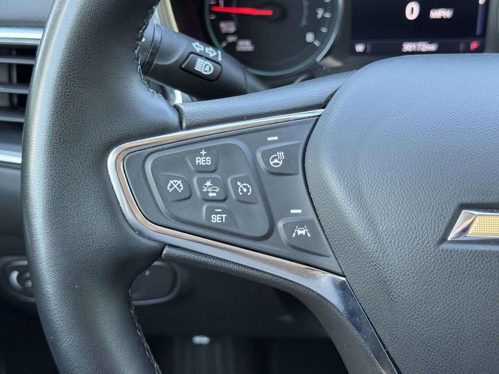 Used 2024 Chevrolet Equinox LT FWD image 11