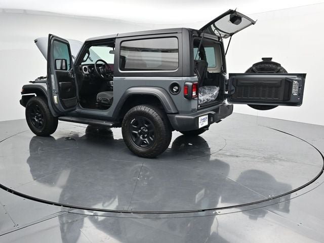 Used 2025 Jeep Wrangler Sport AWD/4WD image 47