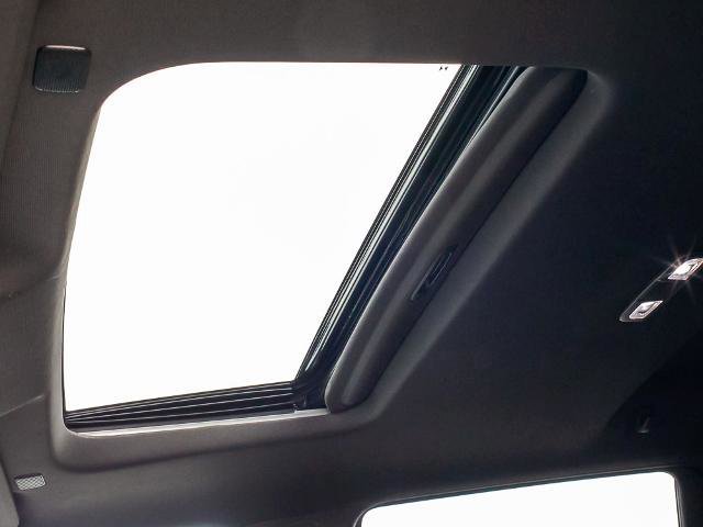 Used 2025 Chevrolet Silverado 1500 ZR2 w/ Technology Package image 22