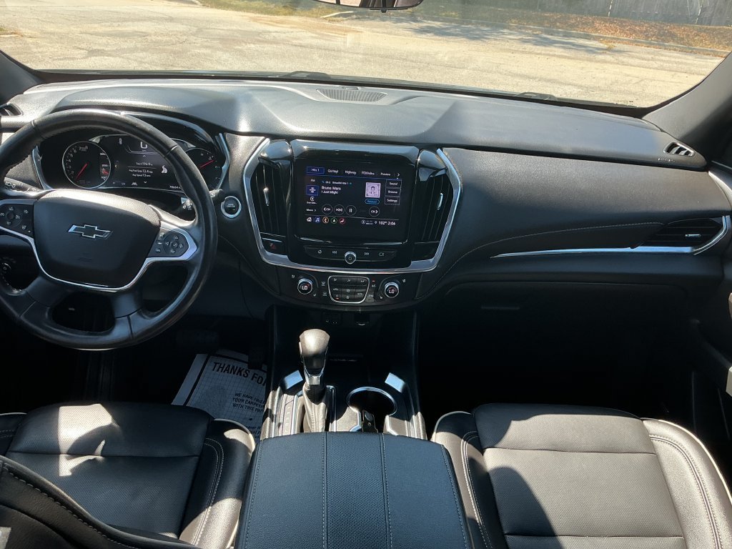 Used 2022 Chevrolet Traverse Premier w/ Redline Edition AWD/4WD image 23