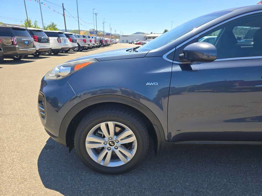 Used 2017 Kia Sportage LX AWD/4WD image 18