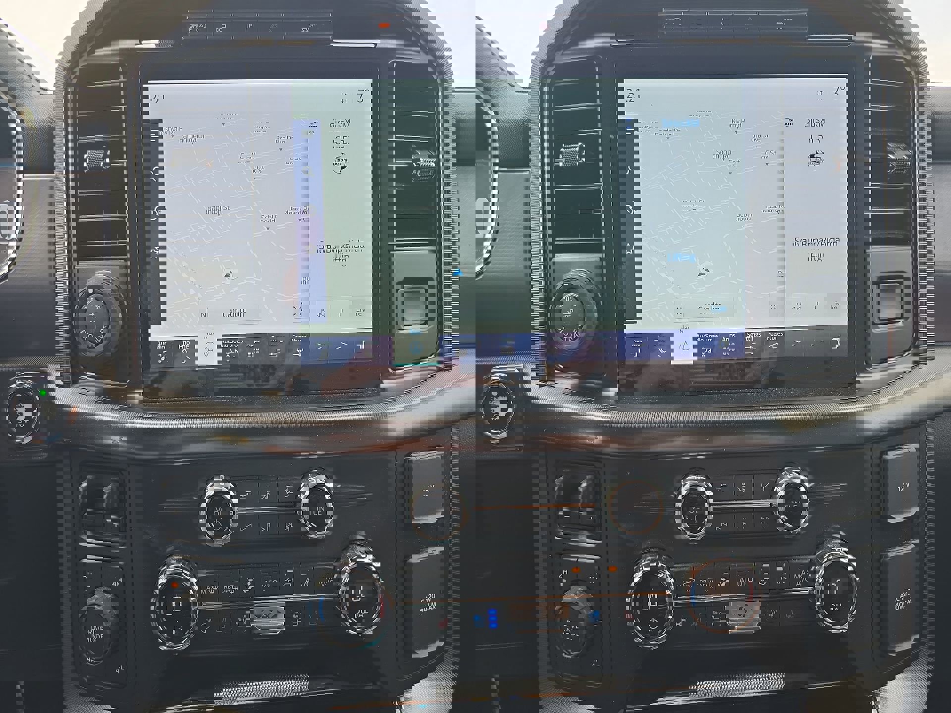 Certified 2021 Ford F150 Platinum w/ Equipment Group 701A High image 16