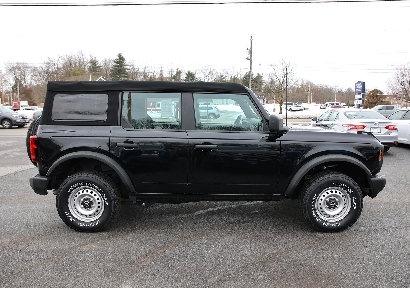 Certified 2023 Ford Bronco 4-Door image 2