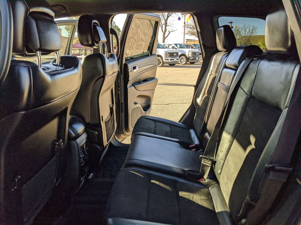 Used 2020 Jeep Grand Cherokee Altitude image 18