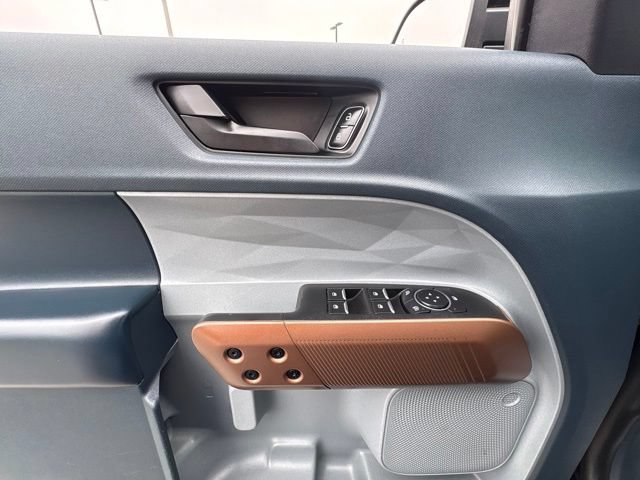 Certified 2022 Ford Maverick Lariat FWD image 11