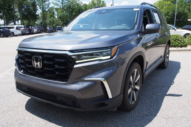Used 2024 Honda Pilot Touring image 4