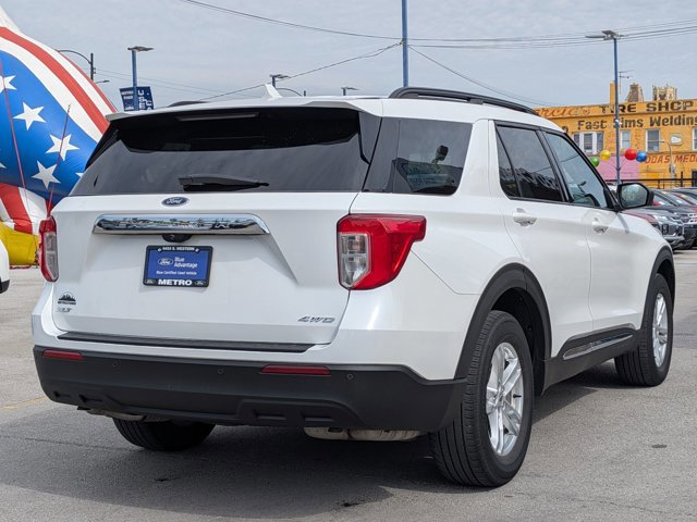 Certified 2022 Ford Explorer XLT AWD/4WD image 4