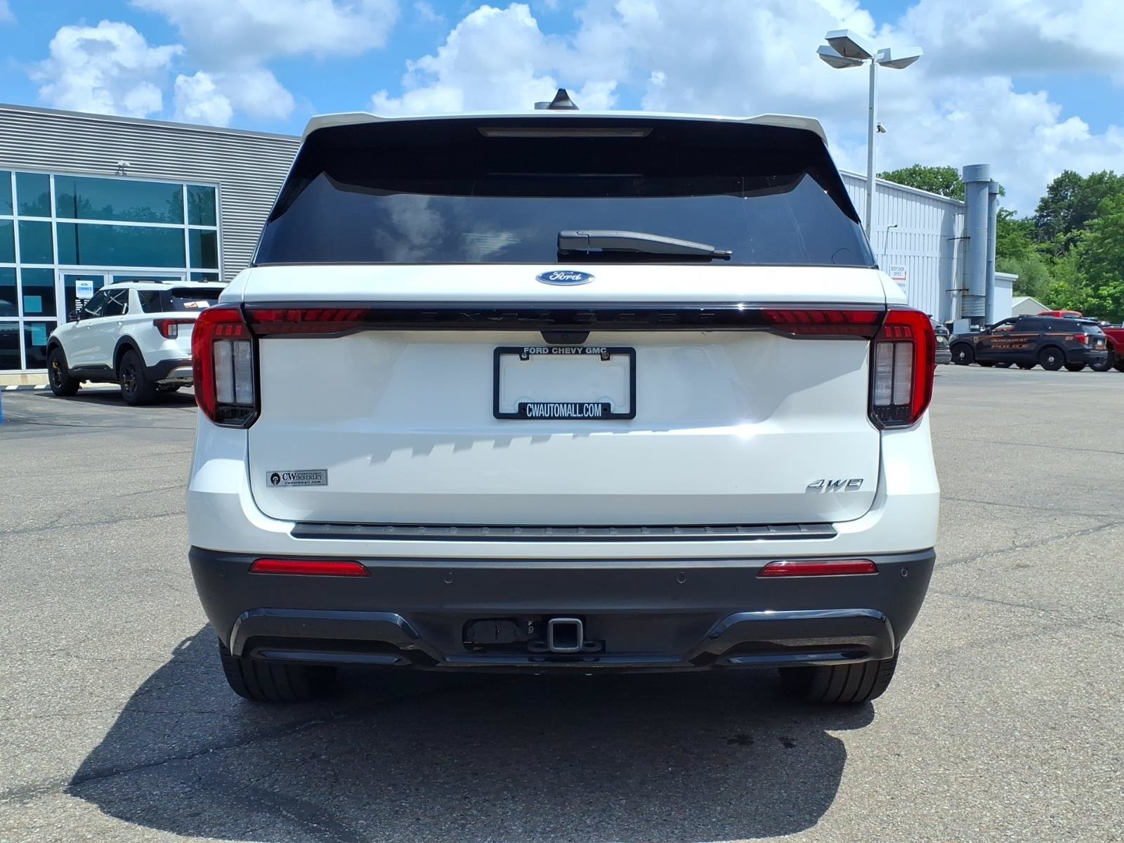 Certified 2025 Ford Explorer ST-Line w/ ST-Line Street Pack AWD/4WD image 16
