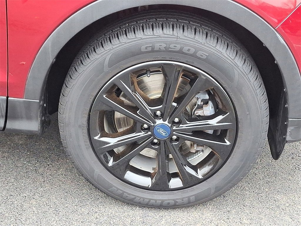 Certified 2018 Ford Escape SEL image 9