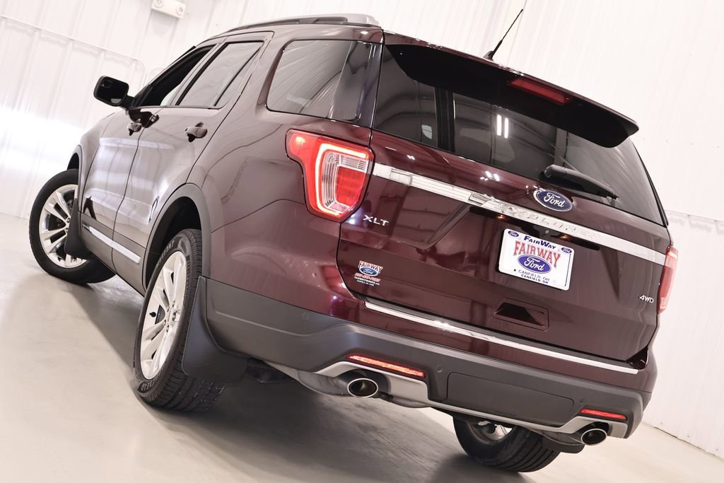 Certified 2018 Ford Explorer XLT w/ Equipment Group 202A image 4