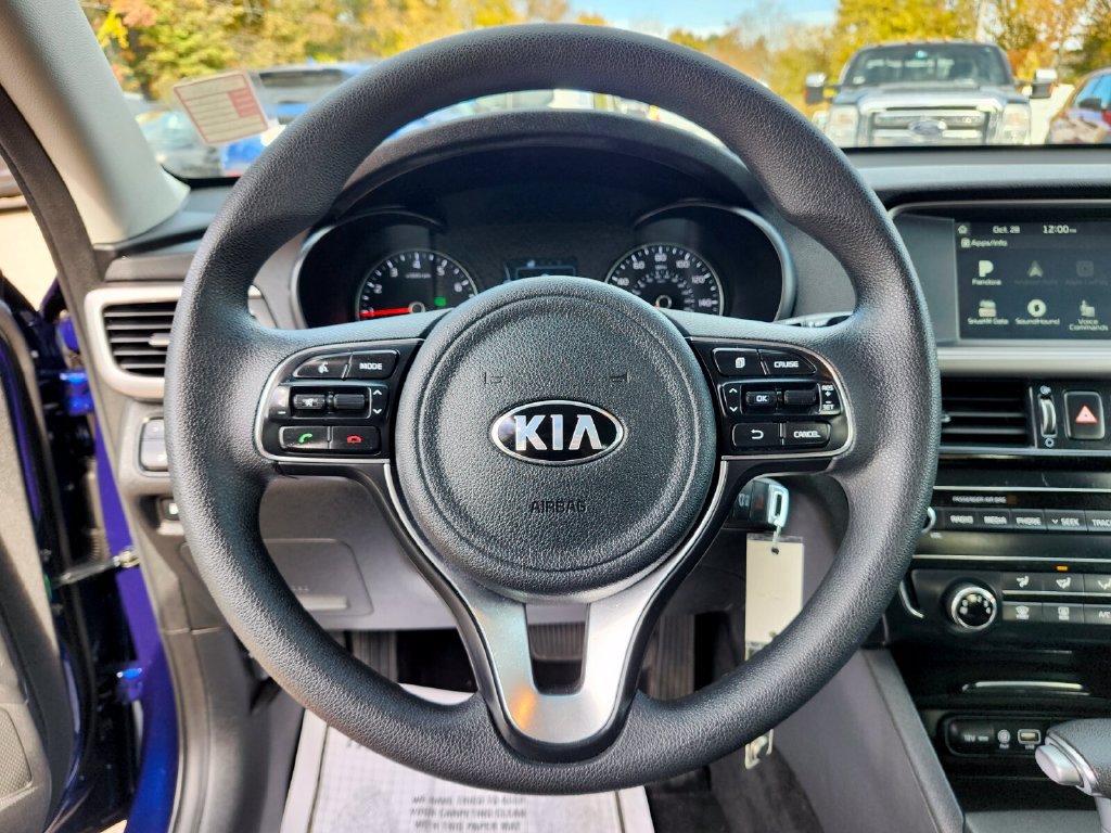 Used 2018 Kia Optima LX w/ 17" Alloy Wheels Package FWD image 26