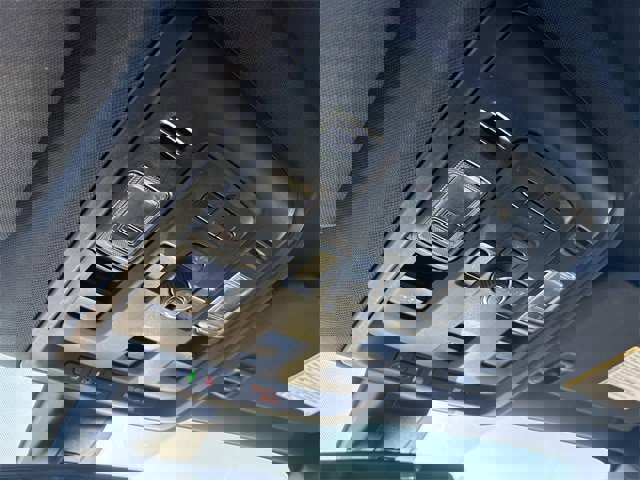 Used 2021 GMC Yukon SLT w/ SLT Premium Package image 34