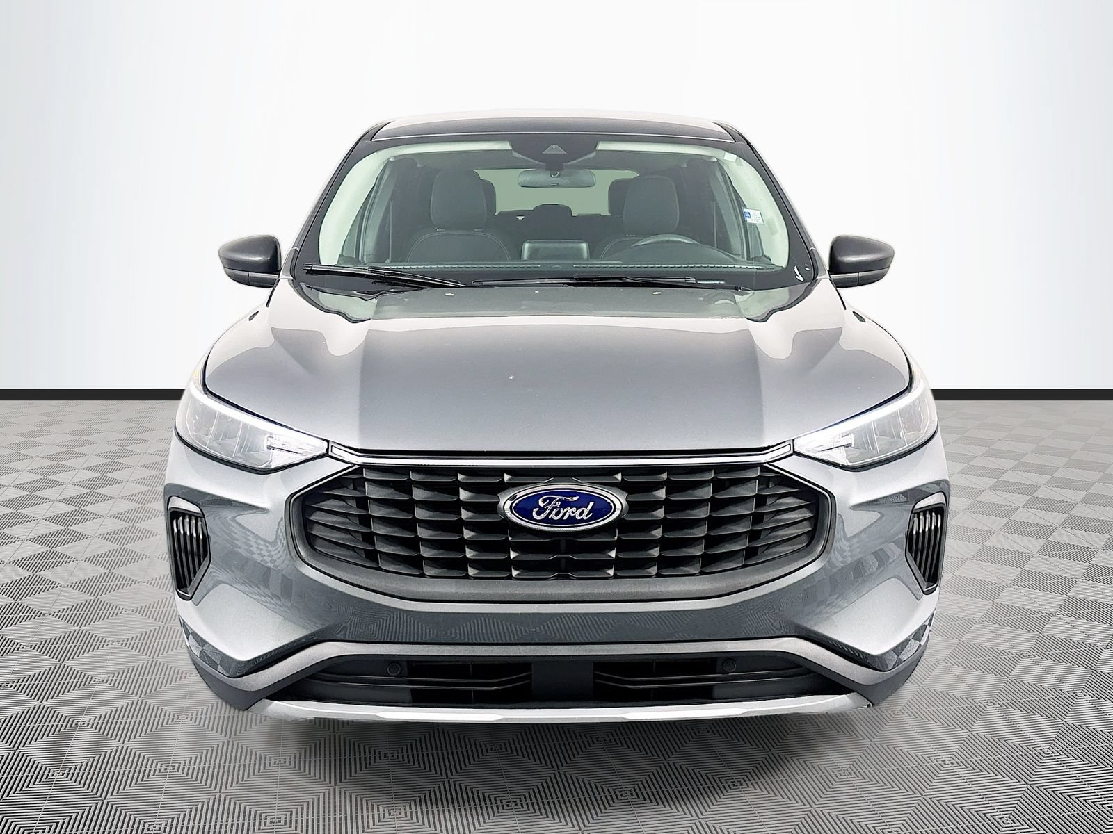 Certified 2025 Ford Escape Active FWD image 2