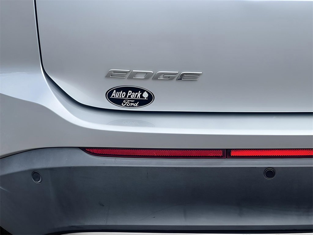 Certified 2016 Ford Edge Titanium w/ Equipment Group 302A image 11