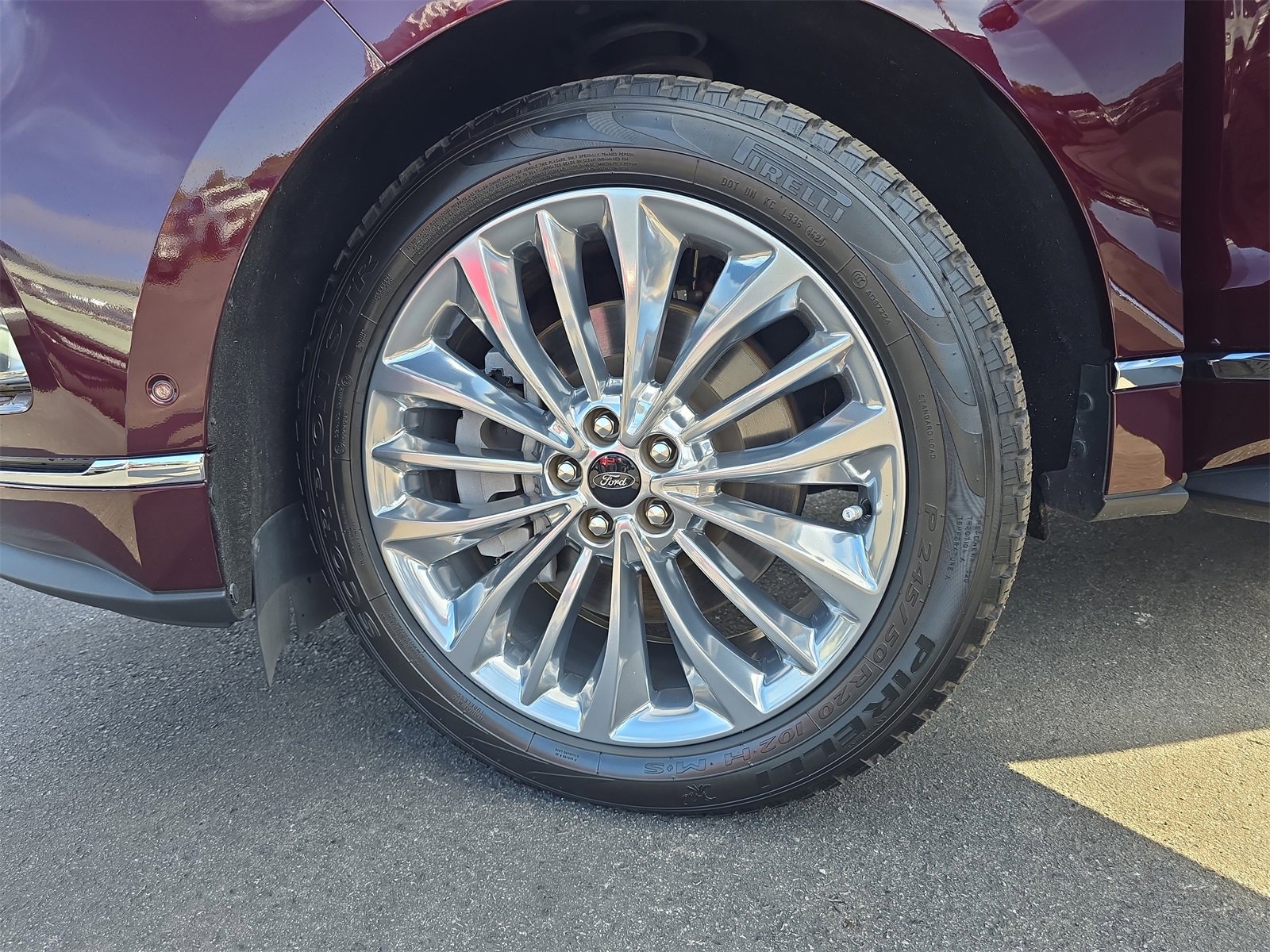 Certified 2022 Ford Edge Titanium w/ Equipment Group 301A image 28