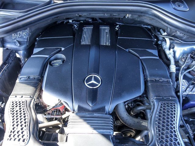 Used 2018 Mercedes-Benz GLS 450 4MATIC image 34