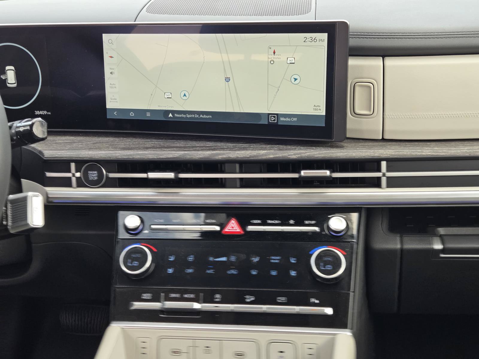 Used 2024 Hyundai Santa Fe Calligraphy FWD image 21