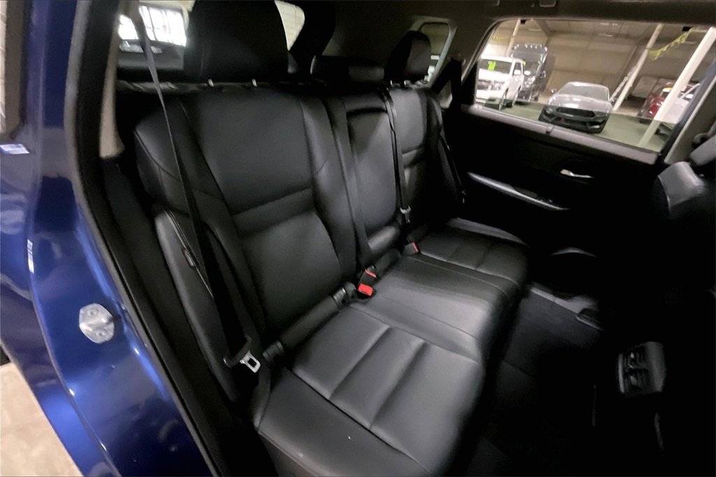 Used 2023 Nissan Rogue SL w/ SL Premium Package image 26