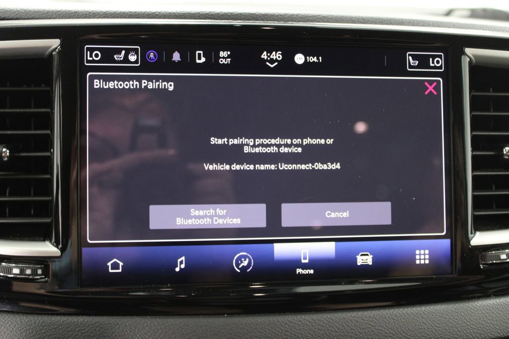 Used 2024 Chrysler Pacifica Touring-L image 50