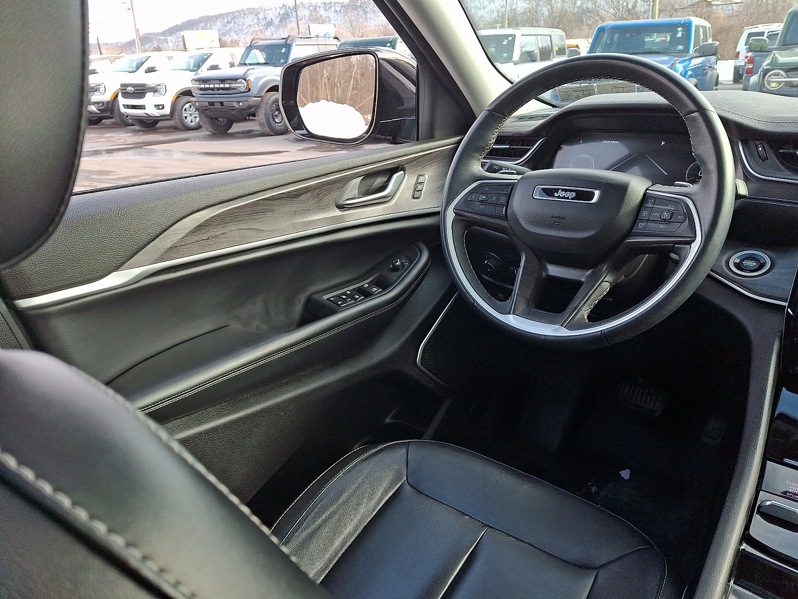 Used 2022 Jeep Grand Cherokee L Limited image 14