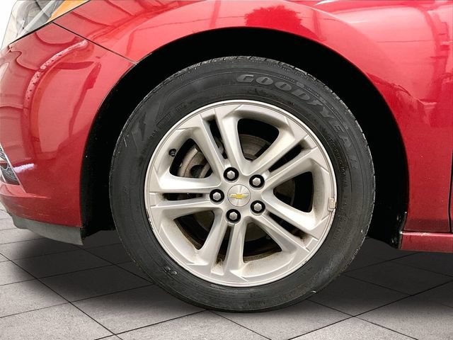 Used 2018 Chevrolet Cruze LT w/ Convenience Package FWD image 8