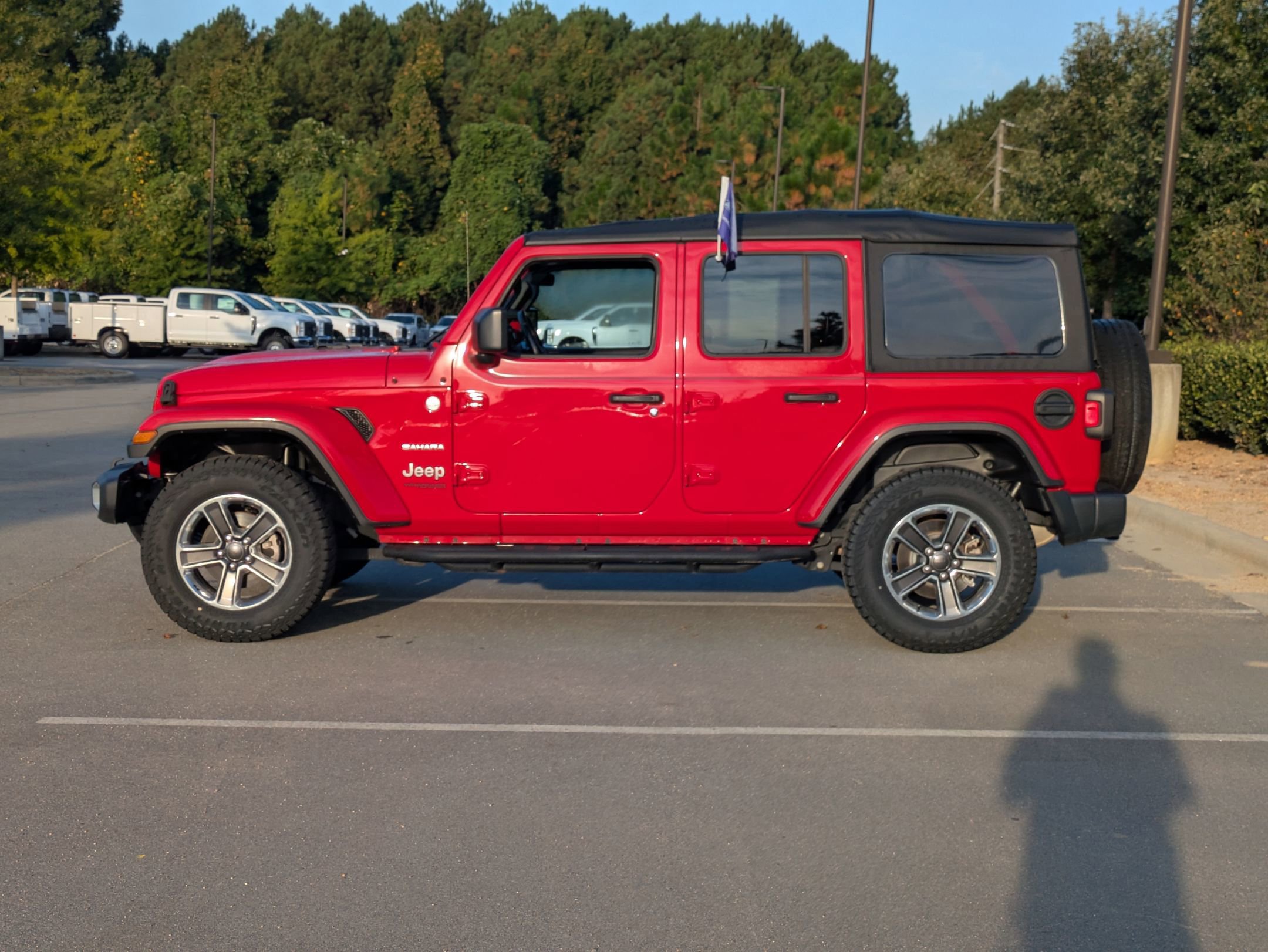 Used 2020 Jeep Wrangler Unlimited Sahara image 3