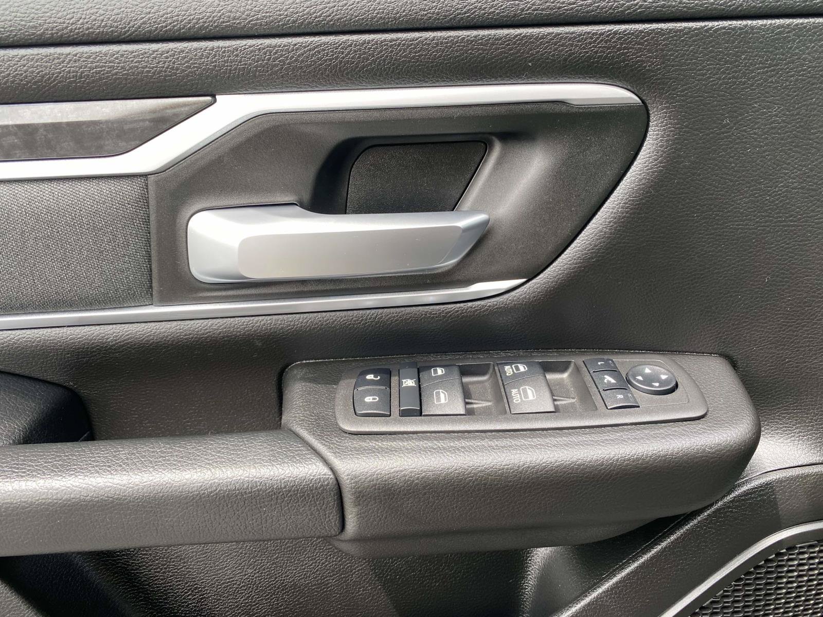Used 2023 RAM 1500 Big Horn AWD/4WD image 16