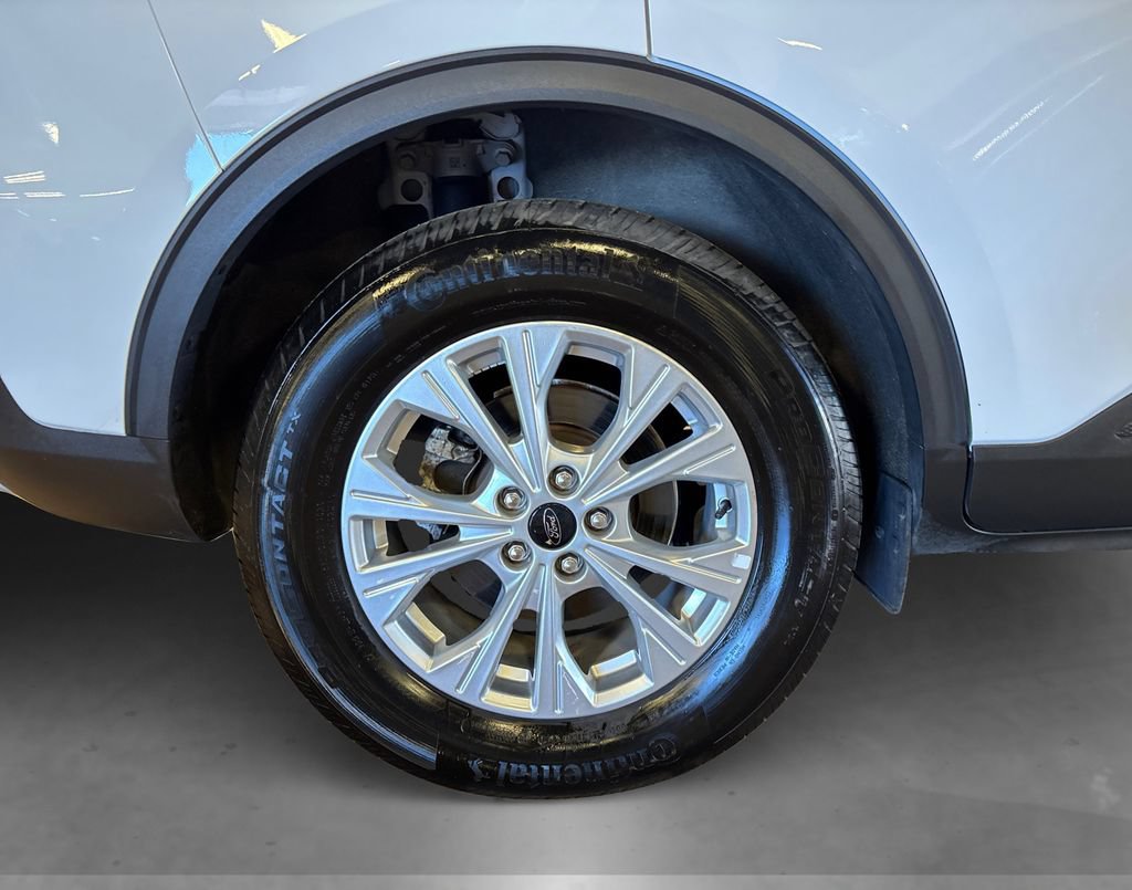 Certified 2025 Ford Escape Active AWD/4WD image 19