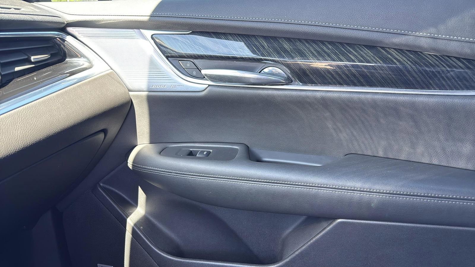 Used 2021 Cadillac XT6 Premium Luxury image 22