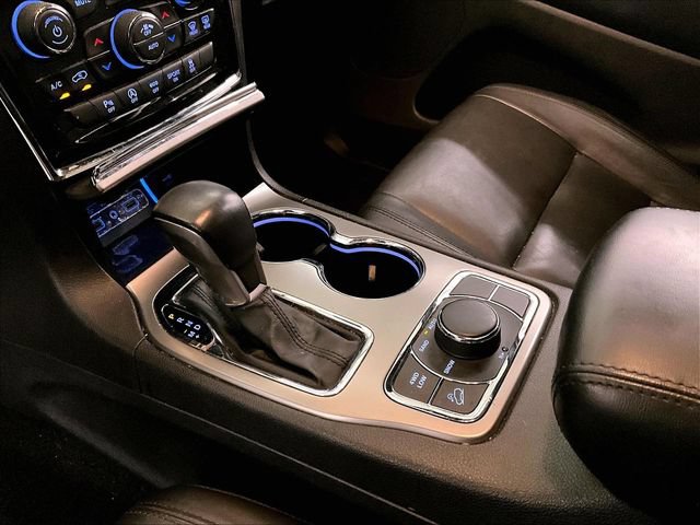 Used 2021 Jeep Grand Cherokee Limited w/ Sun & Sound Group AWD/4WD image 16