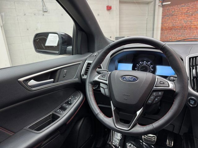 Certified 2024 Ford Edge ST-Line image 14