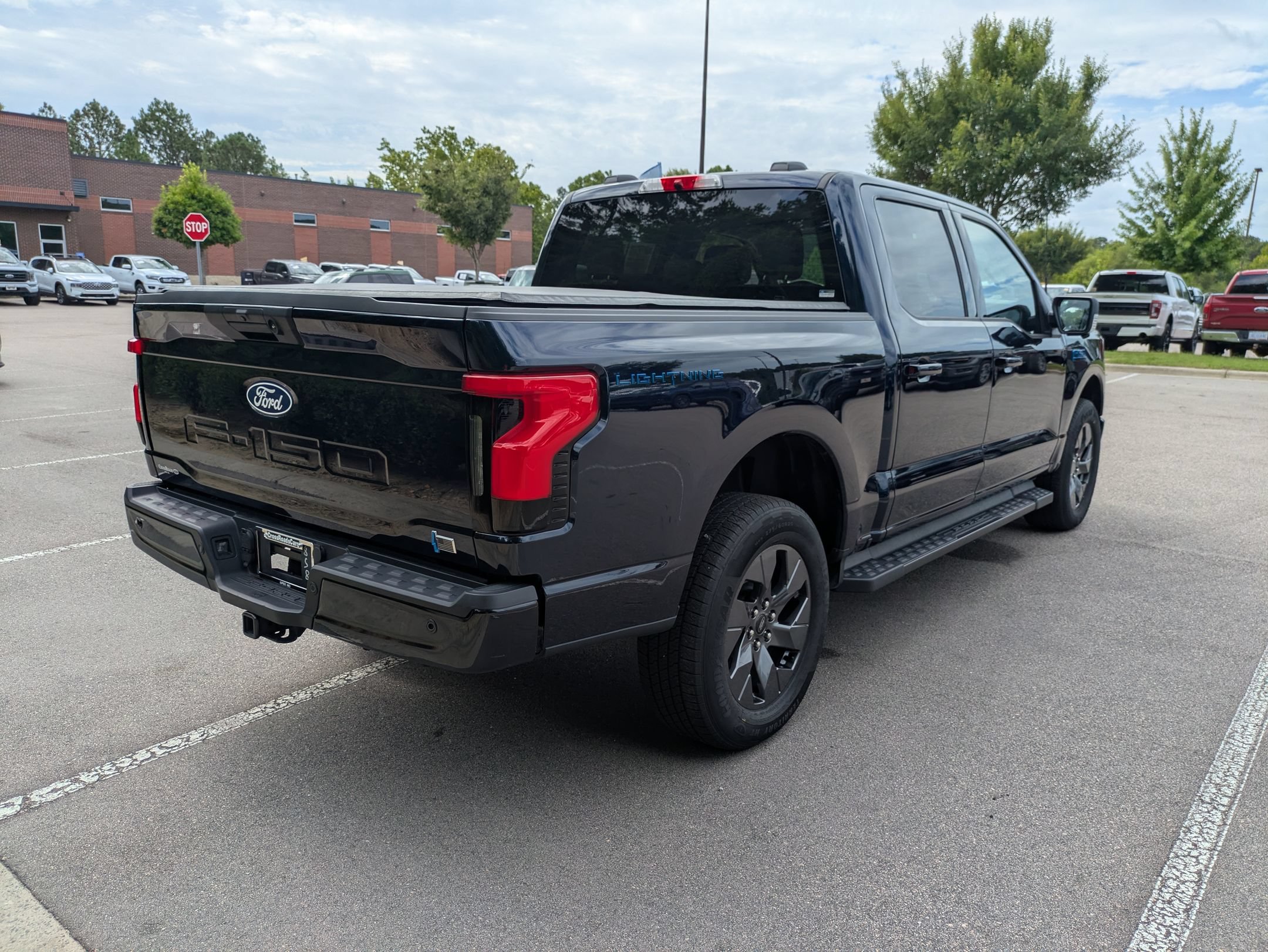 Certified 2025 Ford F150 Lightning Flash AWD/4WD image 4