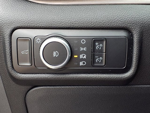 Certified 2023 Ford Explorer Limited w/ Limited Technology Package AWD/4WD image 22