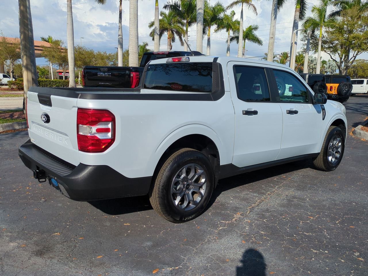 Certified 2025 Ford Maverick XLT w/ XLT Luxury Package image 5