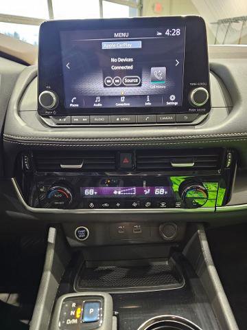 Used 2021 Nissan Rogue SV w/ Premium Package image 18