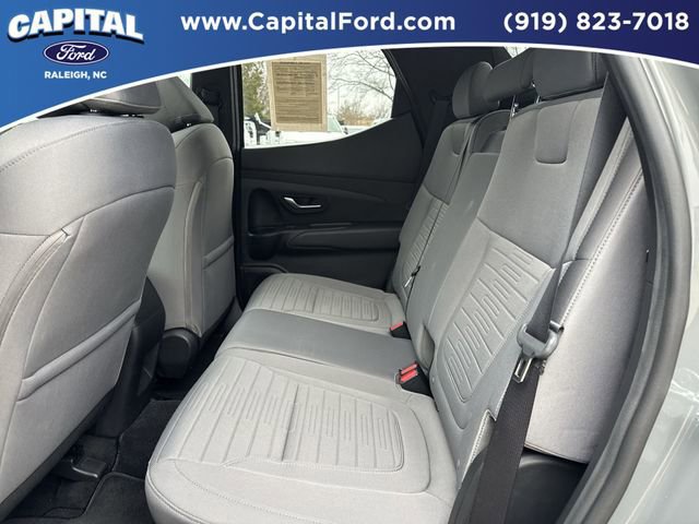 Used 2022 Hyundai Santa Cruz SEL Premium image 17