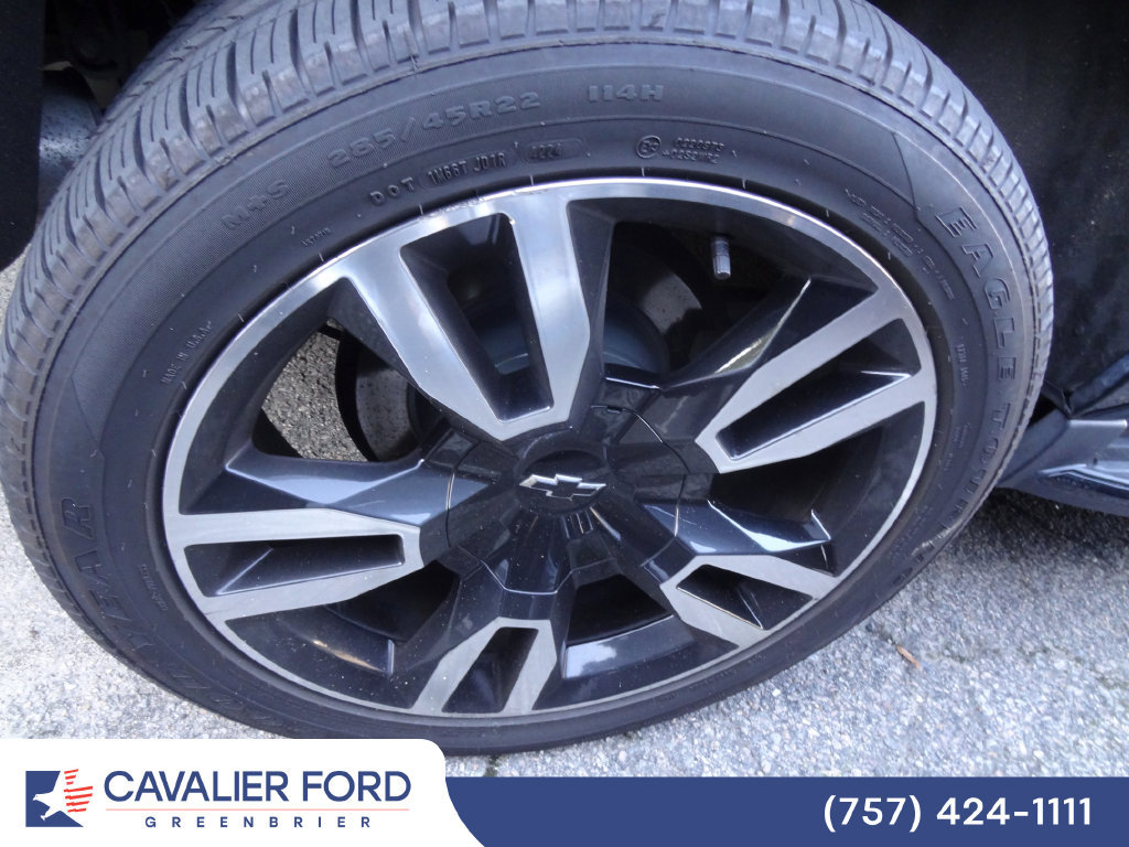 Used 2019 Chevrolet Suburban Premier AWD/4WD image 12