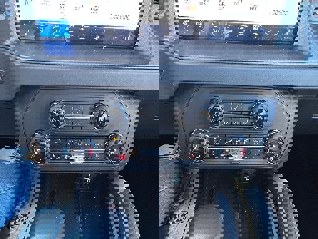 Certified 2025 Ford Bronco Badlands AWD/4WD image 17