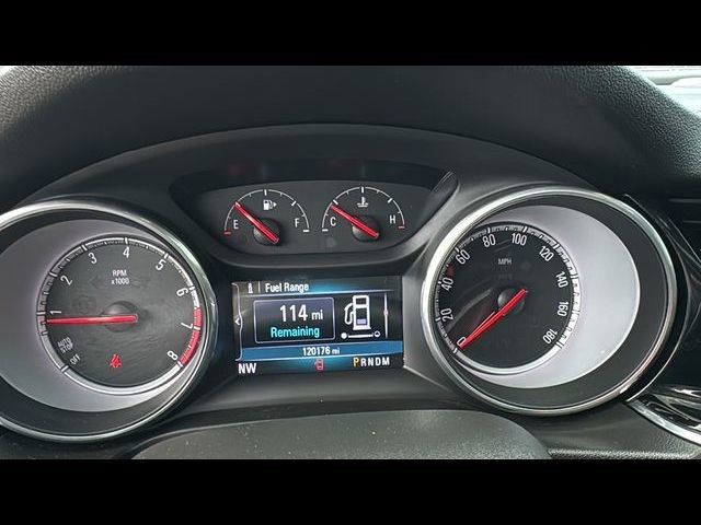 Used 2018 Buick Regal Essence FWD image 19